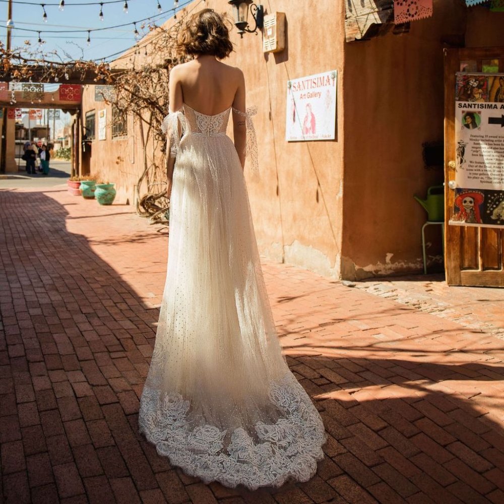 👰‍♀️ Flora Bridal -  Dannie Wedding Gown Dress - Picture 2 of 16